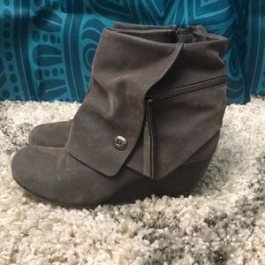 Gray Blowfish size 7 shoe